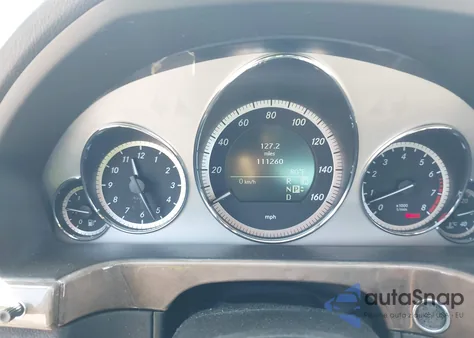 2010 Mercedes-Benz E 350 4Matic из США, поврежденный, VIN WDDHF8HB9AA137803